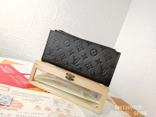 LVコピーウォレット正面デザイン